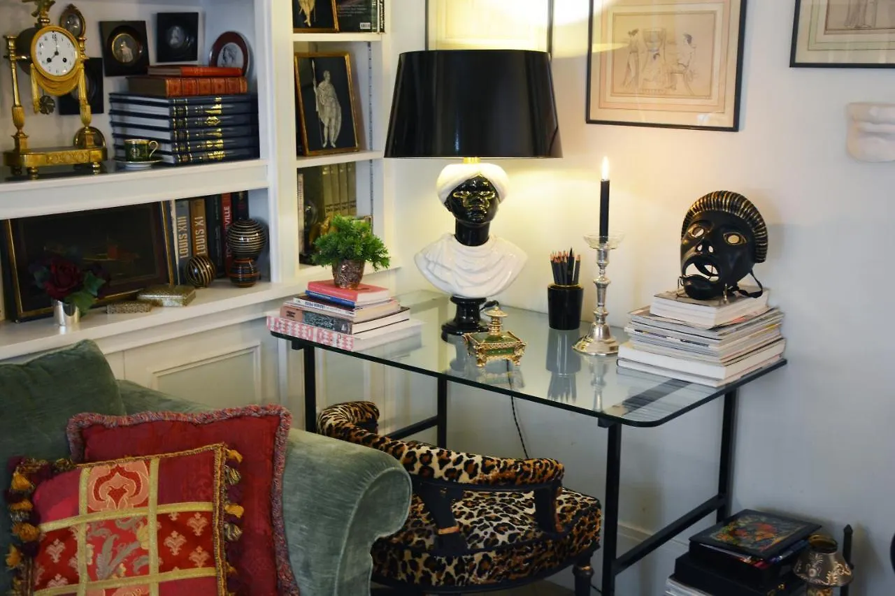Alma-Eiffel Tower Apartment Paris 0*,